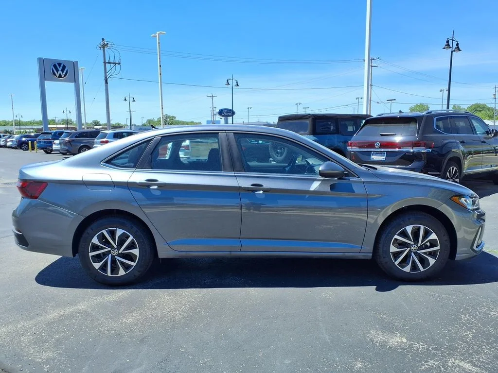 New 2026 Platinum Gray Metallic Volkswagen 1.5T S image 3