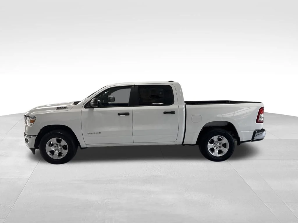 Used 2024 White Ram Big Horn/Lone Star image 2