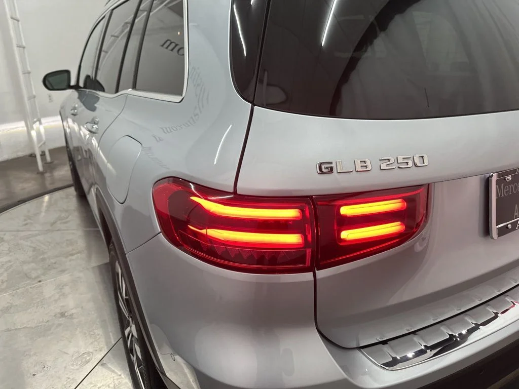 Used 2026 Silver Mercedes-Benz GLB 250 image 29