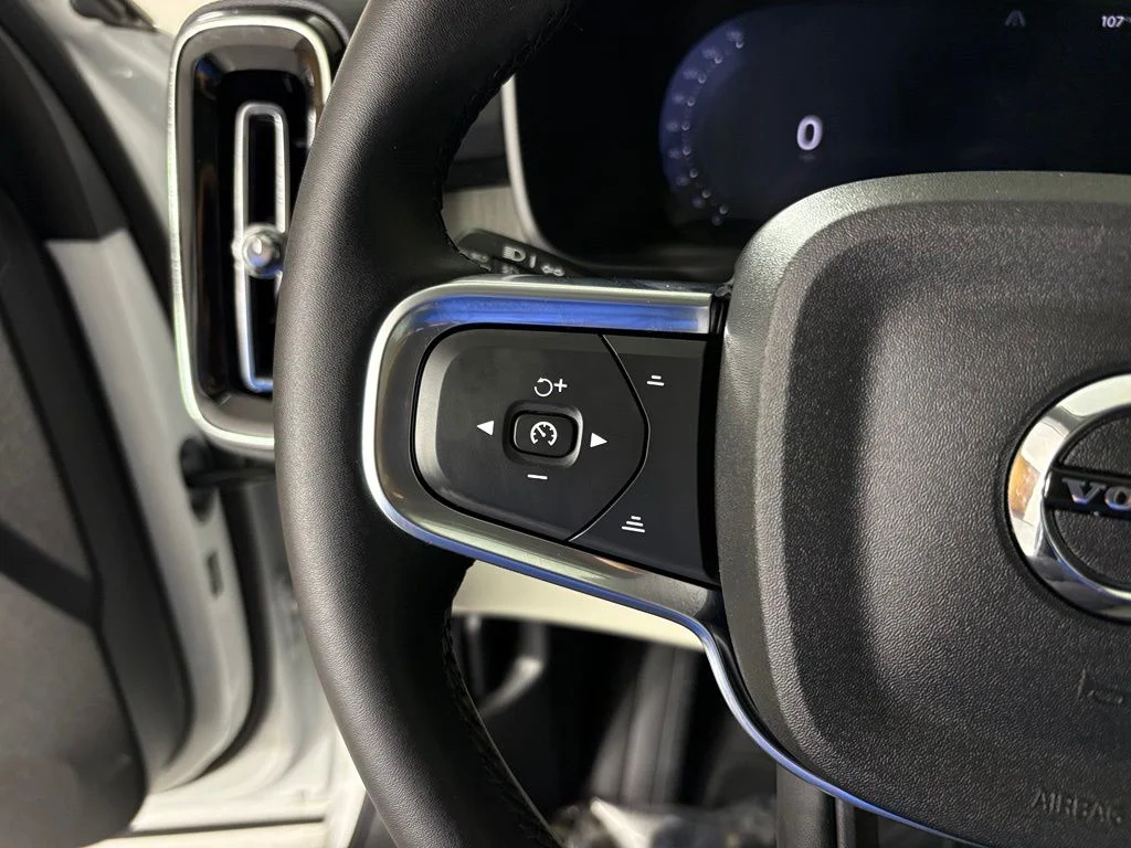 New 2026 Crystal White Volvo Plus image 21