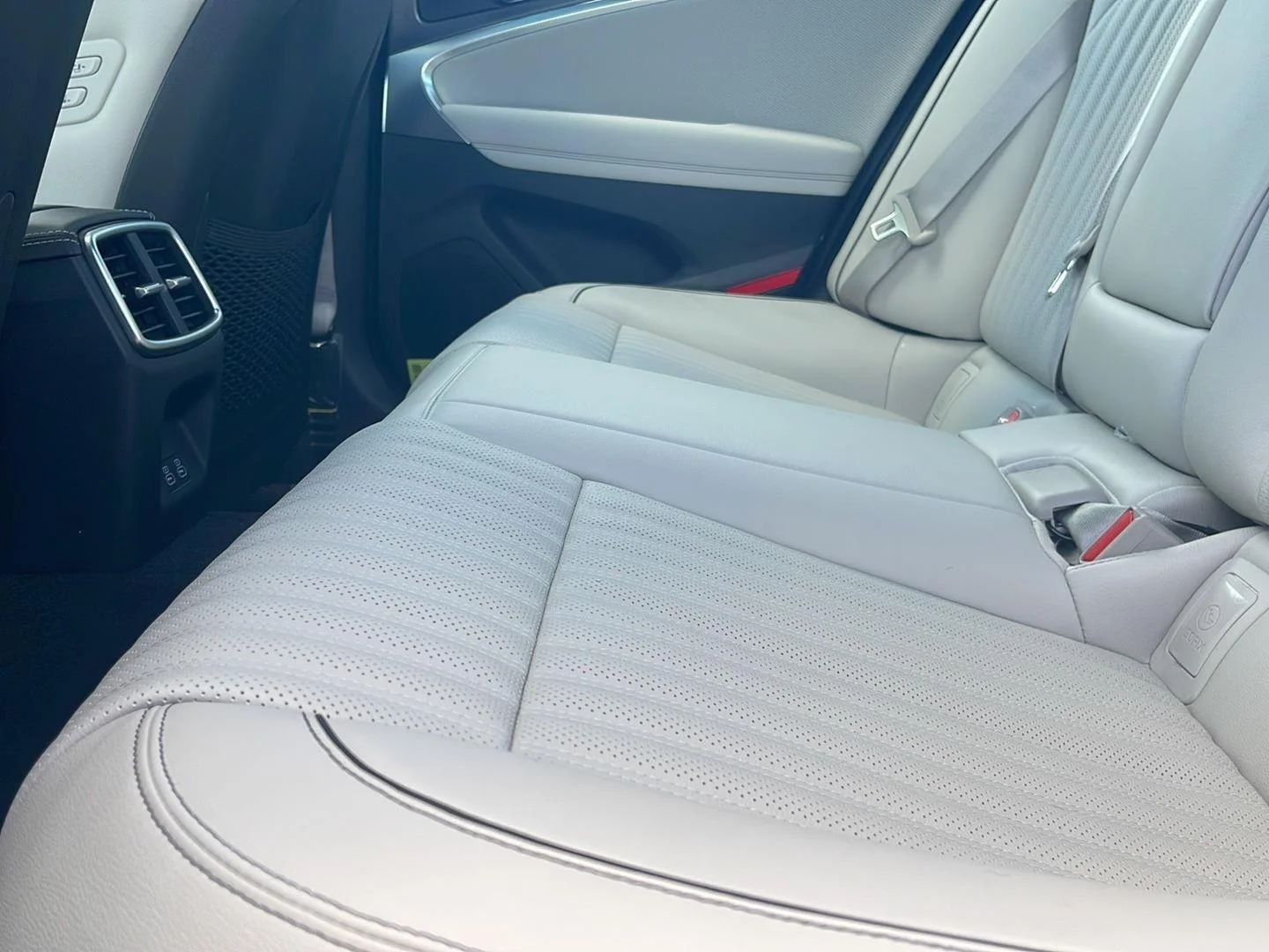 New 2026 Makalu Gray Genesis 3.3T Sport Prestige image 13