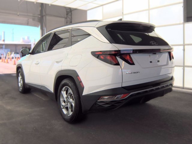 Used 2024 White Hyundai SEL image 8