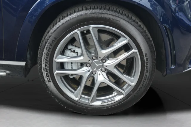 Used 2021 Blue Mercedes-Benz GLE 53 AMG® image 48
