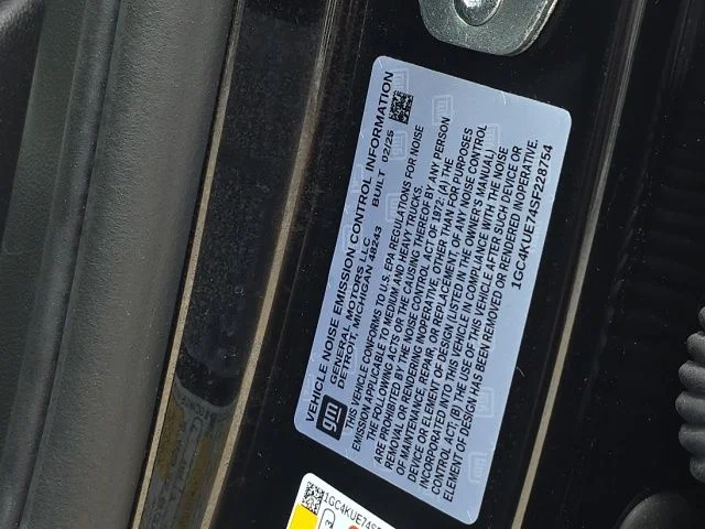 Used 2025 Black Chevrolet LTZ image 35