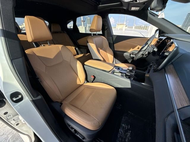 Certified Used 2024 White Lexus 350 Premium Plus image 26