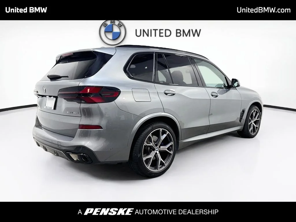 Used 2024 Gray Metallic BMW sDrive40i image 5