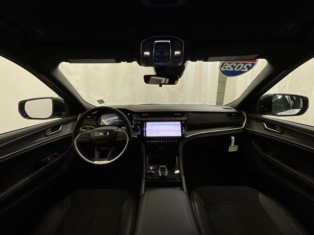 New 2026 Bright White Clear-Coat Exterior Paint Jeep Altitude image 16