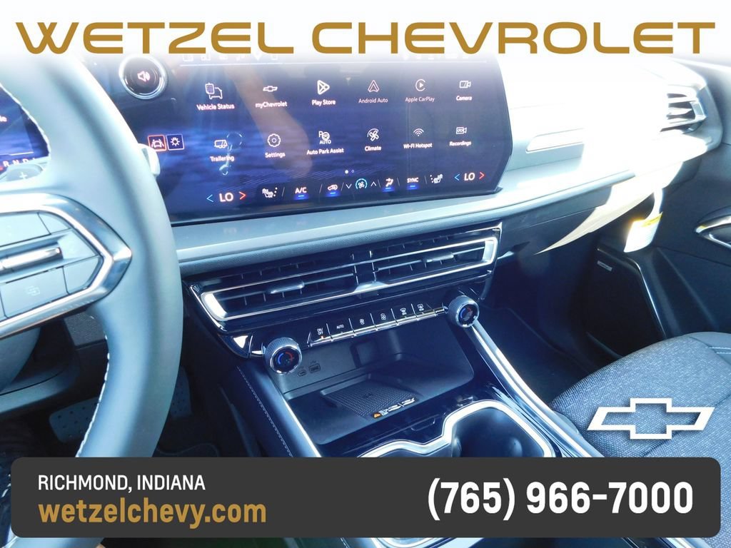 New 2027 Mosaic Black Metallic Chevrolet LT image 41
