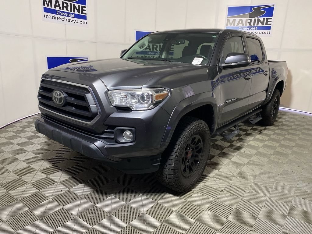 Used 2022 Gray Toyota SR5 V6 image 14