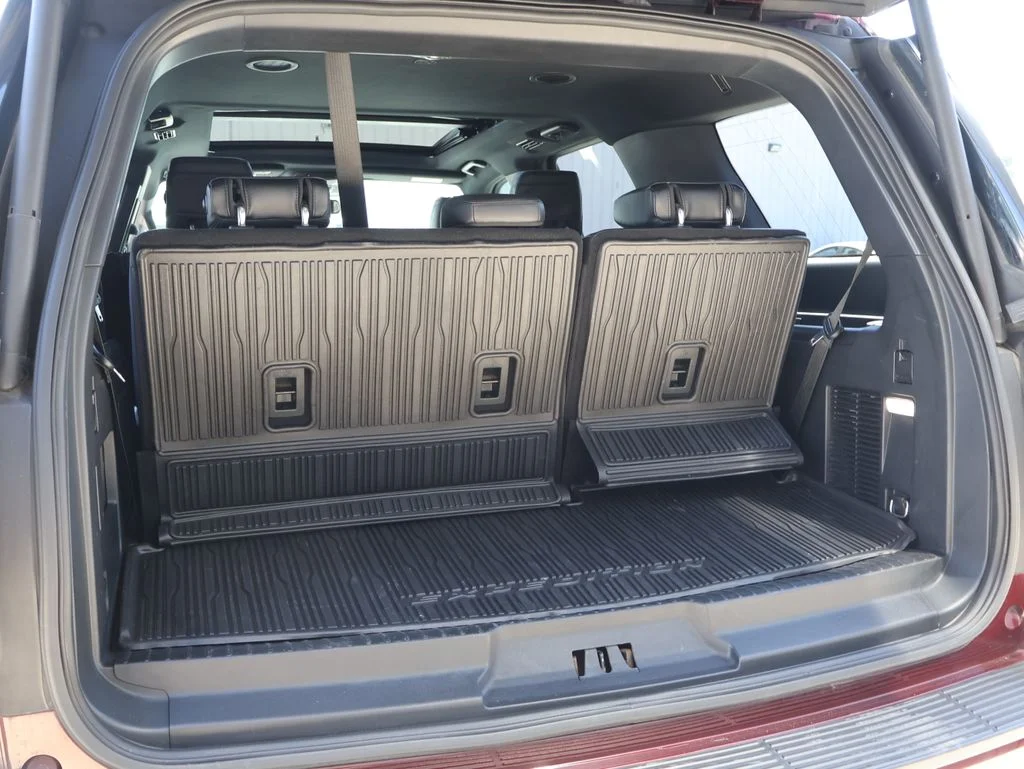 Used 2020 Red Ford Limited image 15