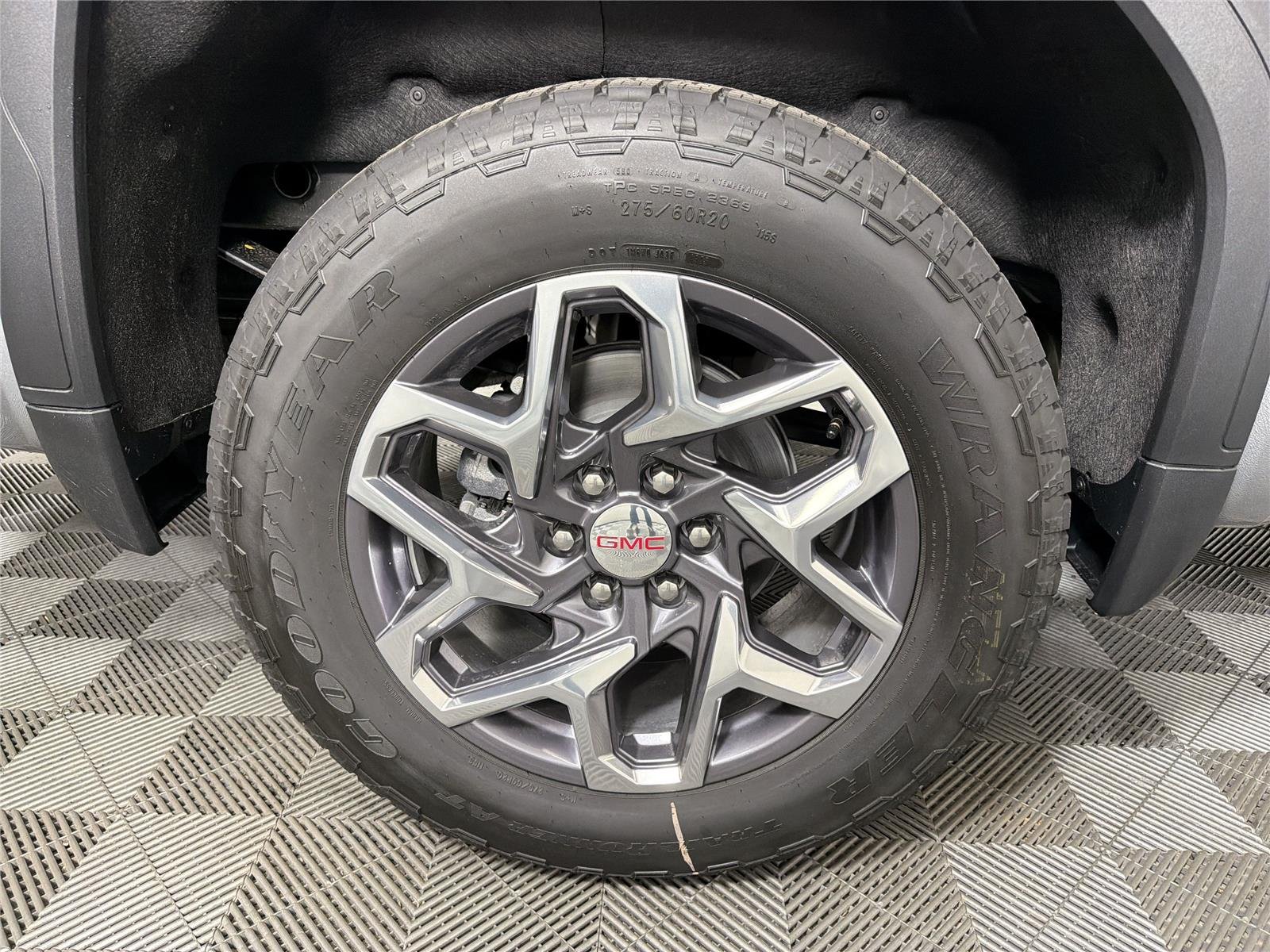 2026 GMC Sierra 1500 SLT - Photo 15