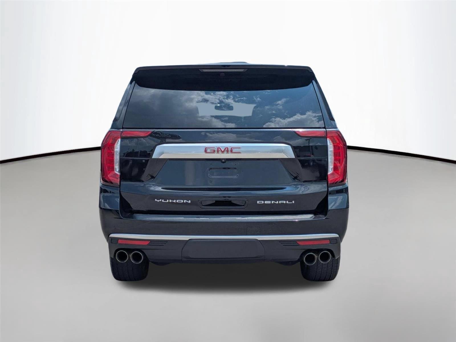 Used 2022 Onyx Black GMC Denali image 6