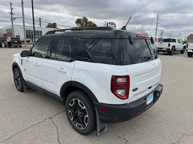 2021 Ford Bronco Sport Outer Banks photo 3