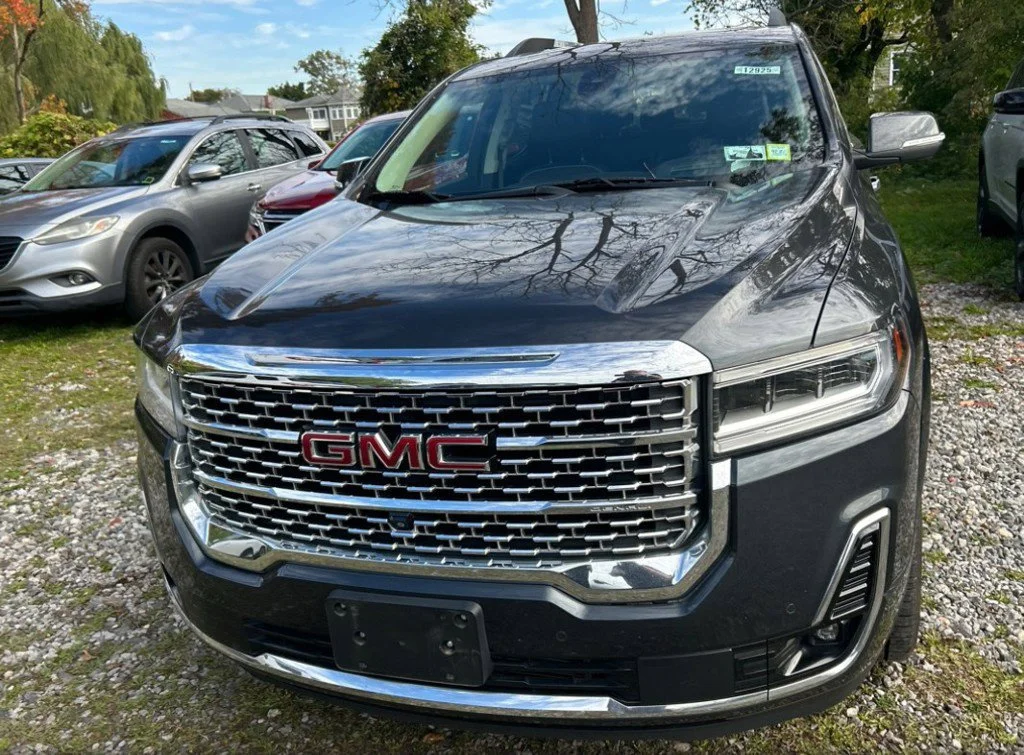 Used 2022 Green GMC Denali image 3