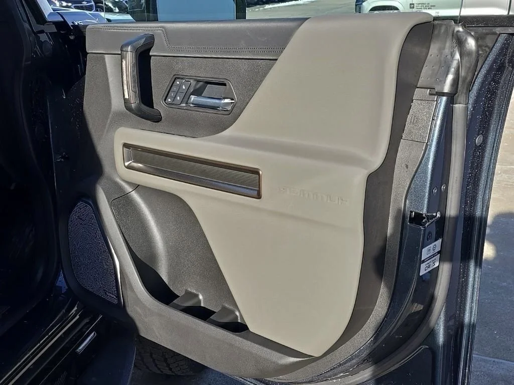 2025 GMC HUMMER EV 2X - Photo 20
