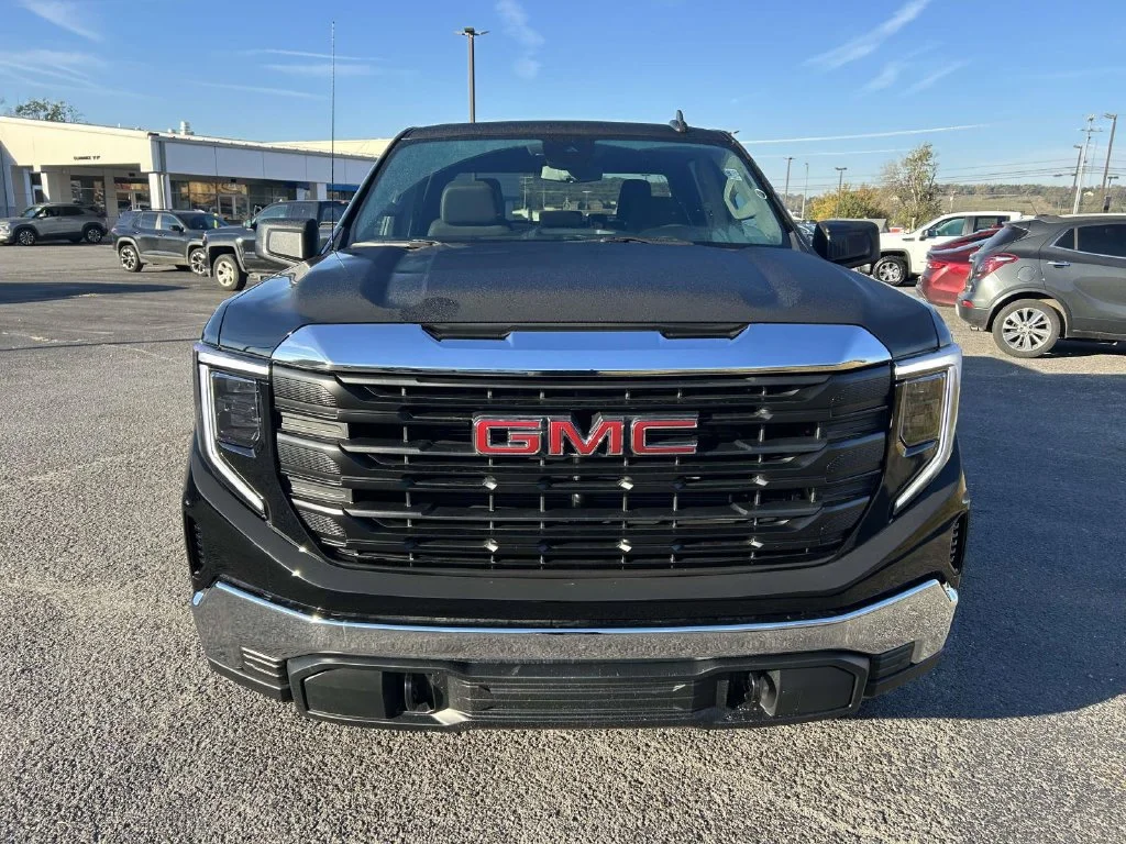 New 2026 Onyx Black GMC Pro image 9