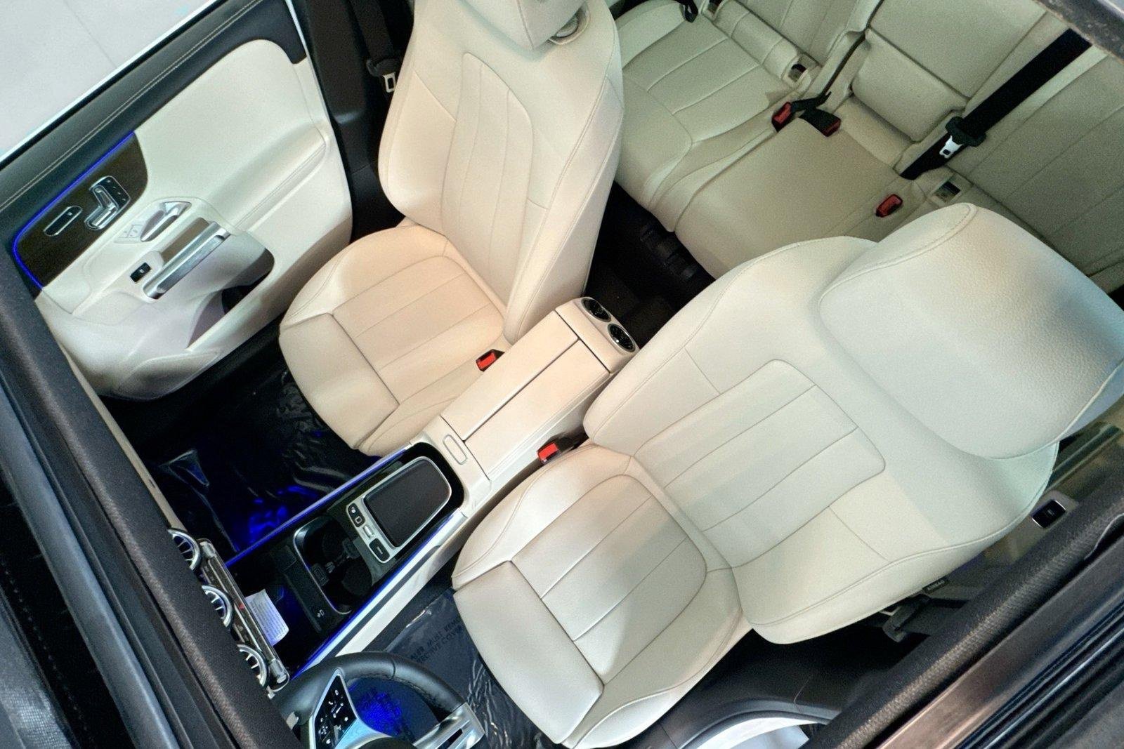 New 2026 Night Black Mercedes-Benz GLB 250 image 19