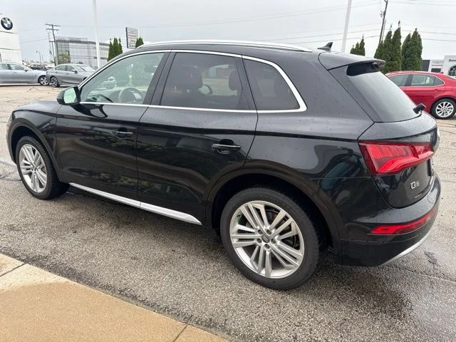 Used 2018 Black Audi 2.0T Premium image 6