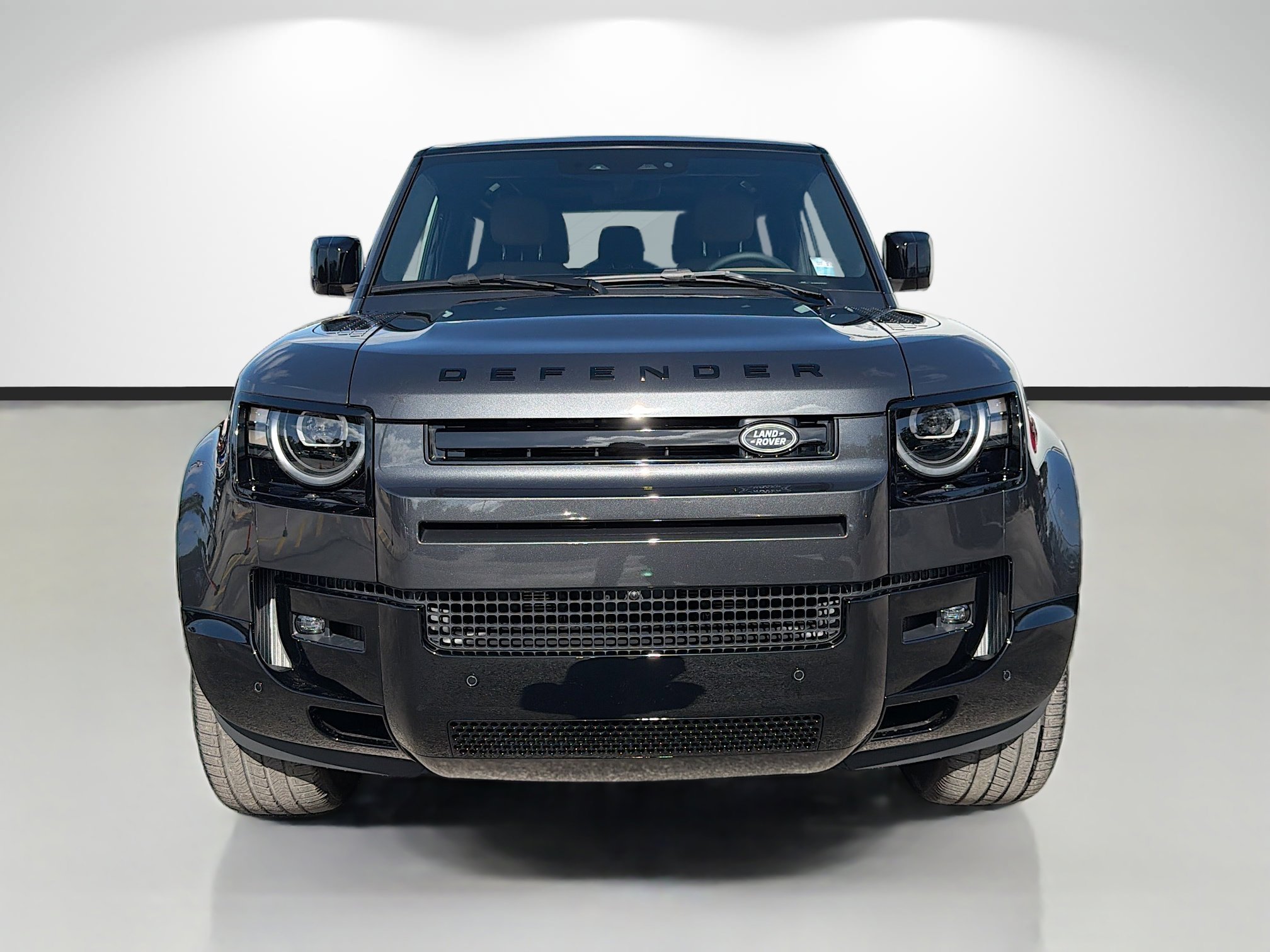 New 2026 Carpathian Grey LAND ROVER V8 image 8