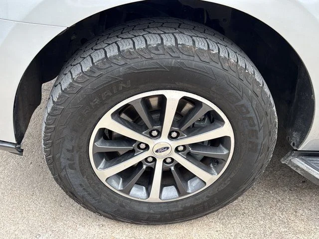 Used 2018 Silver Ford XLT image 14