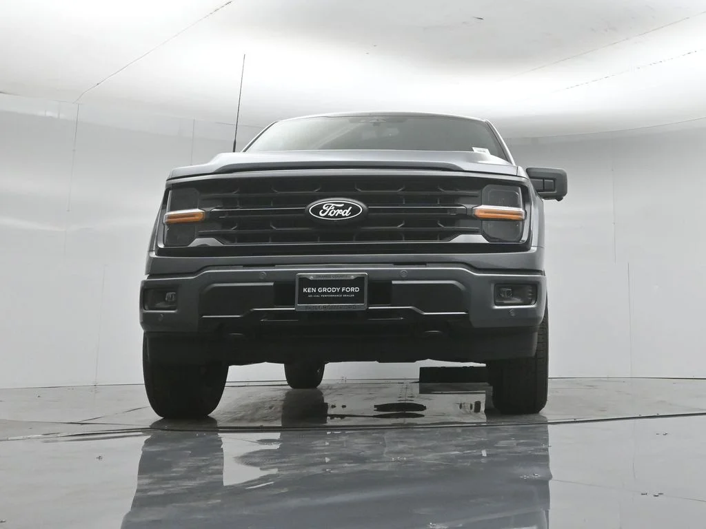 New 2026 Carbonized Gray Metallic Ford XLT image 46