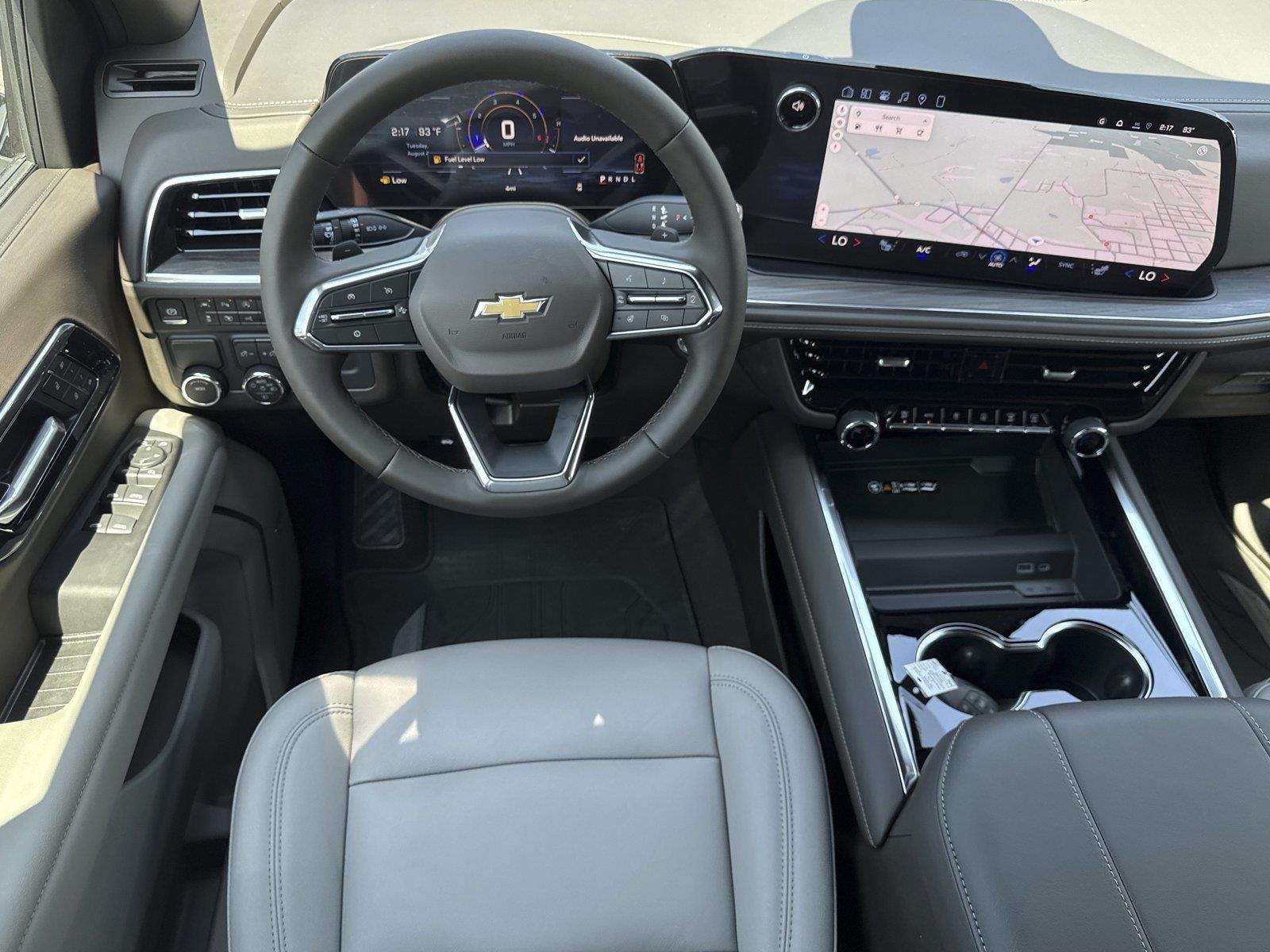 2026 Chevrolet Suburban LT - Photo 14
