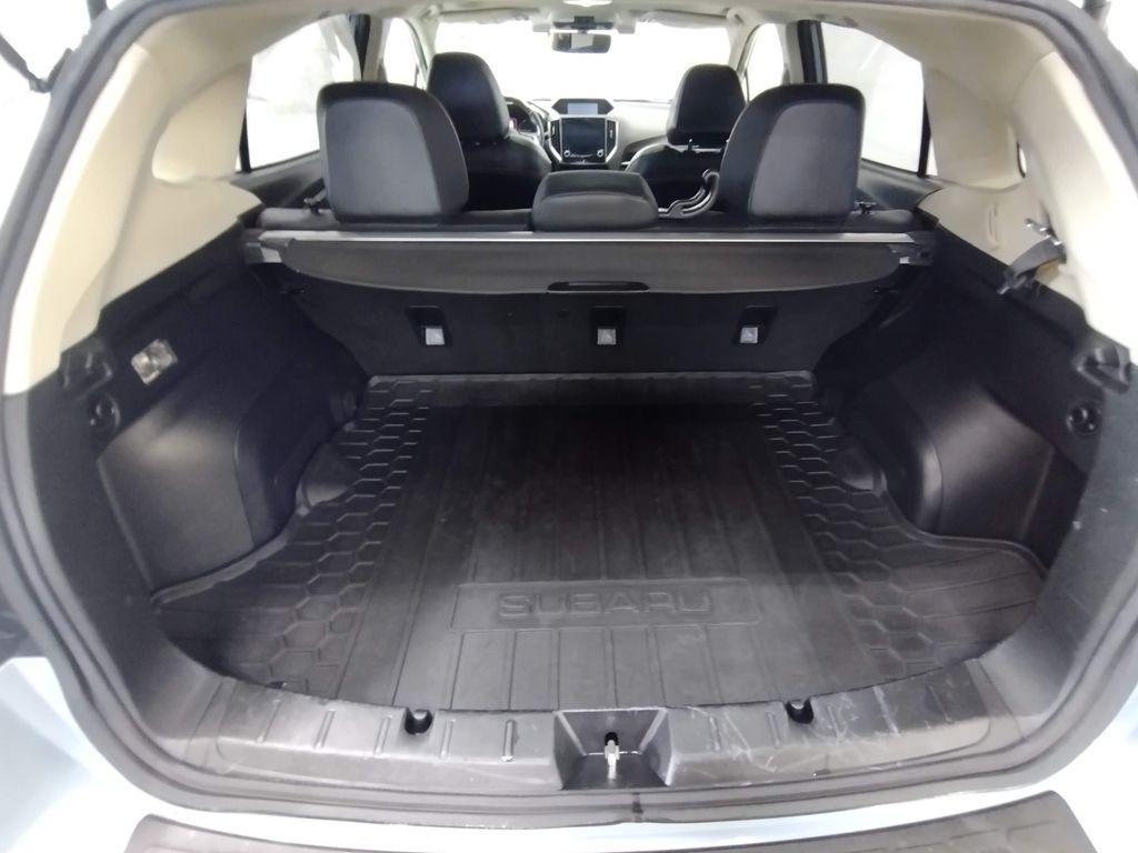 Used 2019 Khaki Subaru 2.0i Limited image 16