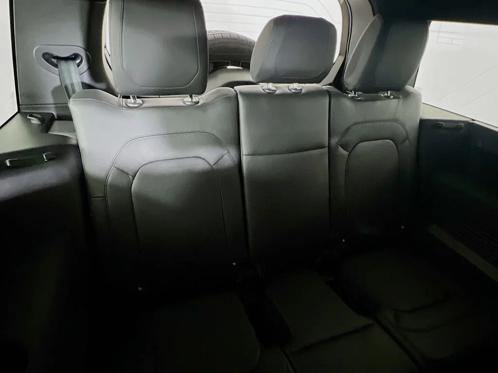 2024 Land Rover Defender X-Dynamic SE - Photo 28