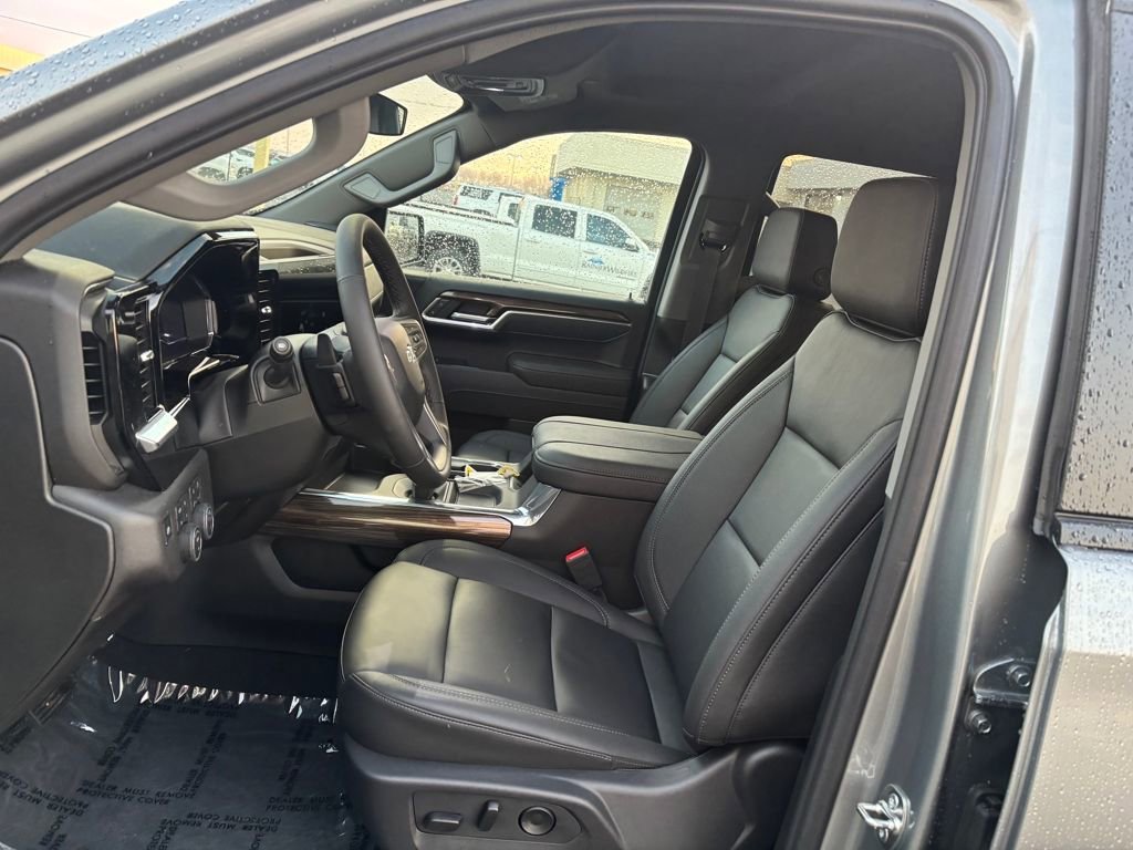 2025 Chevrolet Silverado 1500 RST - Photo 36