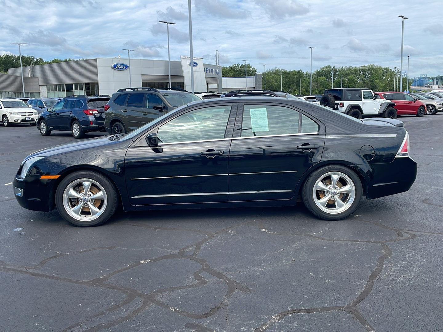 Used 2007 Ford Fusion SEL with VIN 3FAHP08157R255402 for sale in East Peoria, IL