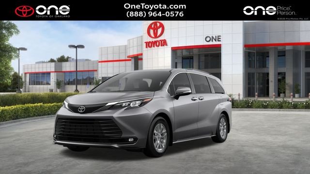 New 2026 Heavy Metal <sup>1</sup> Toyota  XLE image 2