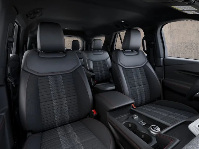 New 2027 Vapor Blue Metallic Ford ST-Line image 10