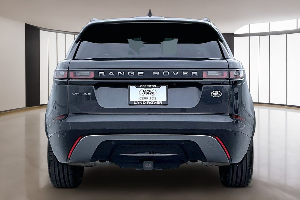 Used 2022 Carpathian Gray Premium Metallic Land Rover P250 R-Dynamic S image 5