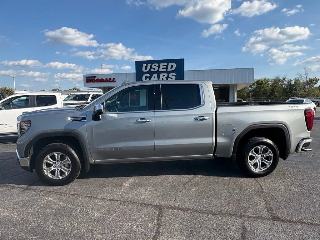 Used 2025 Sterling Metallic GMC SLT image 3