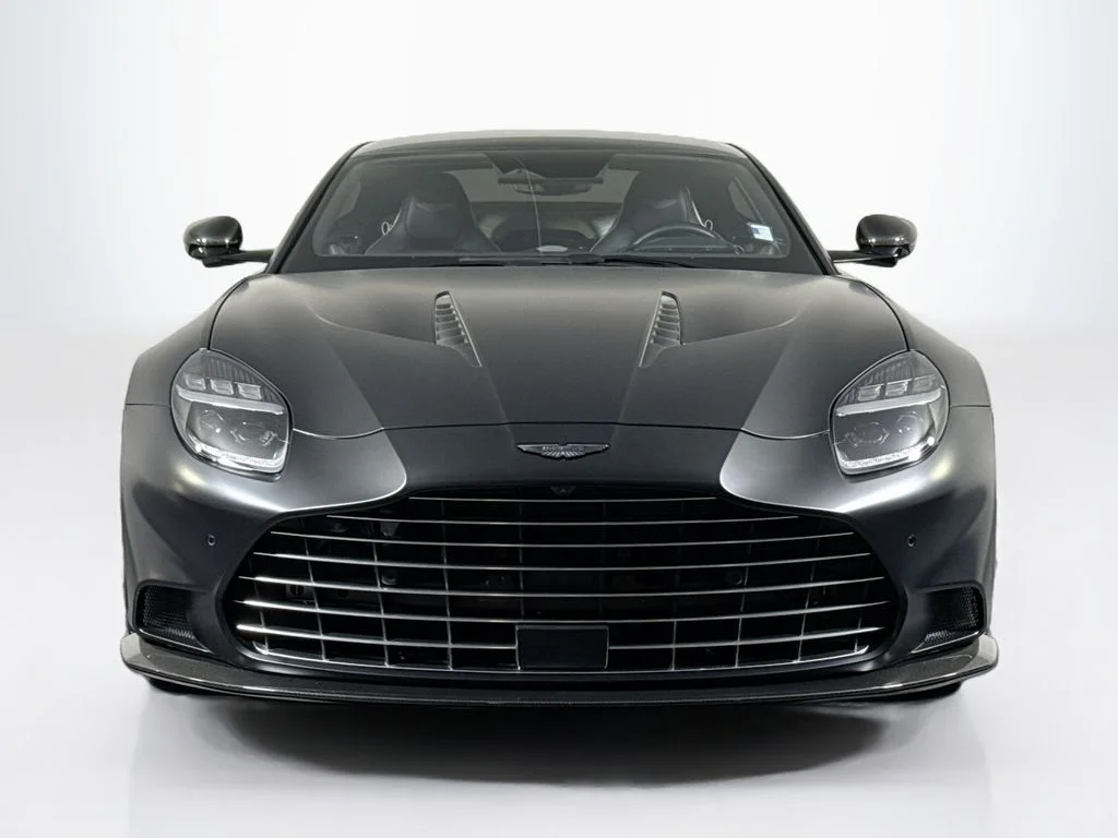Used 2025 Oberon Black Aston Martin V12 image 8