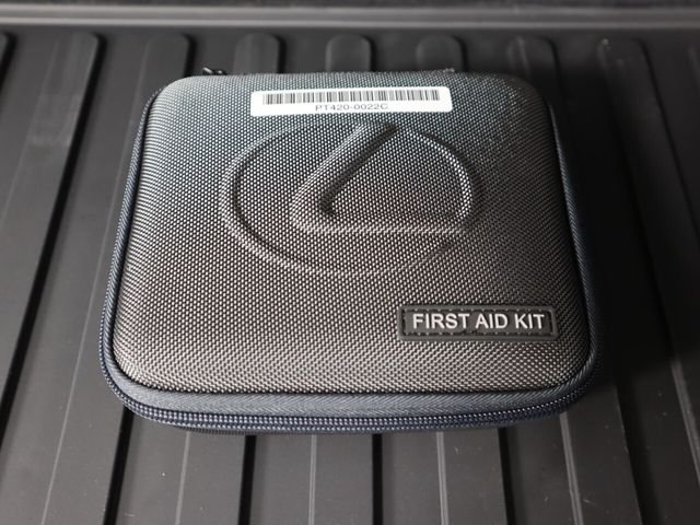 New 2026 Wind Chill Pearl Lexus  350 LUXURY AWD image 28