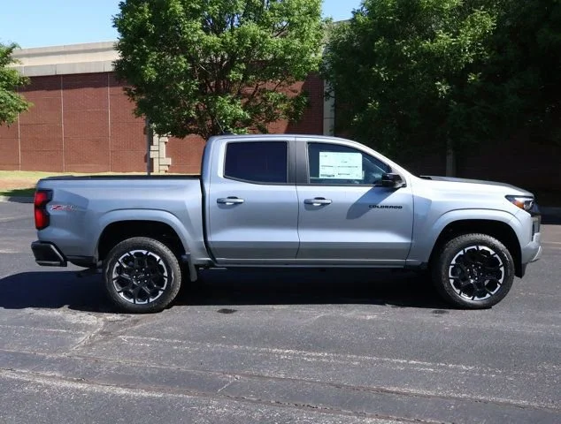 2026 Chevrolet Colorado Z71 - Photo 30