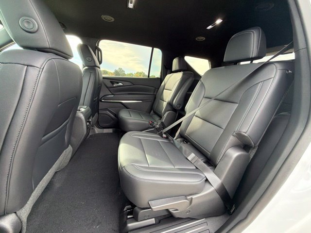 2027 Chevrolet Traverse LT - Photo 23