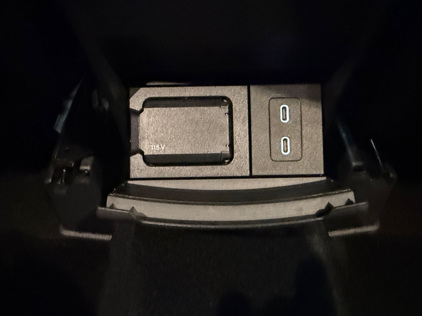 Used 2026 Gray Mercedes-Benz GLB 250 image 22