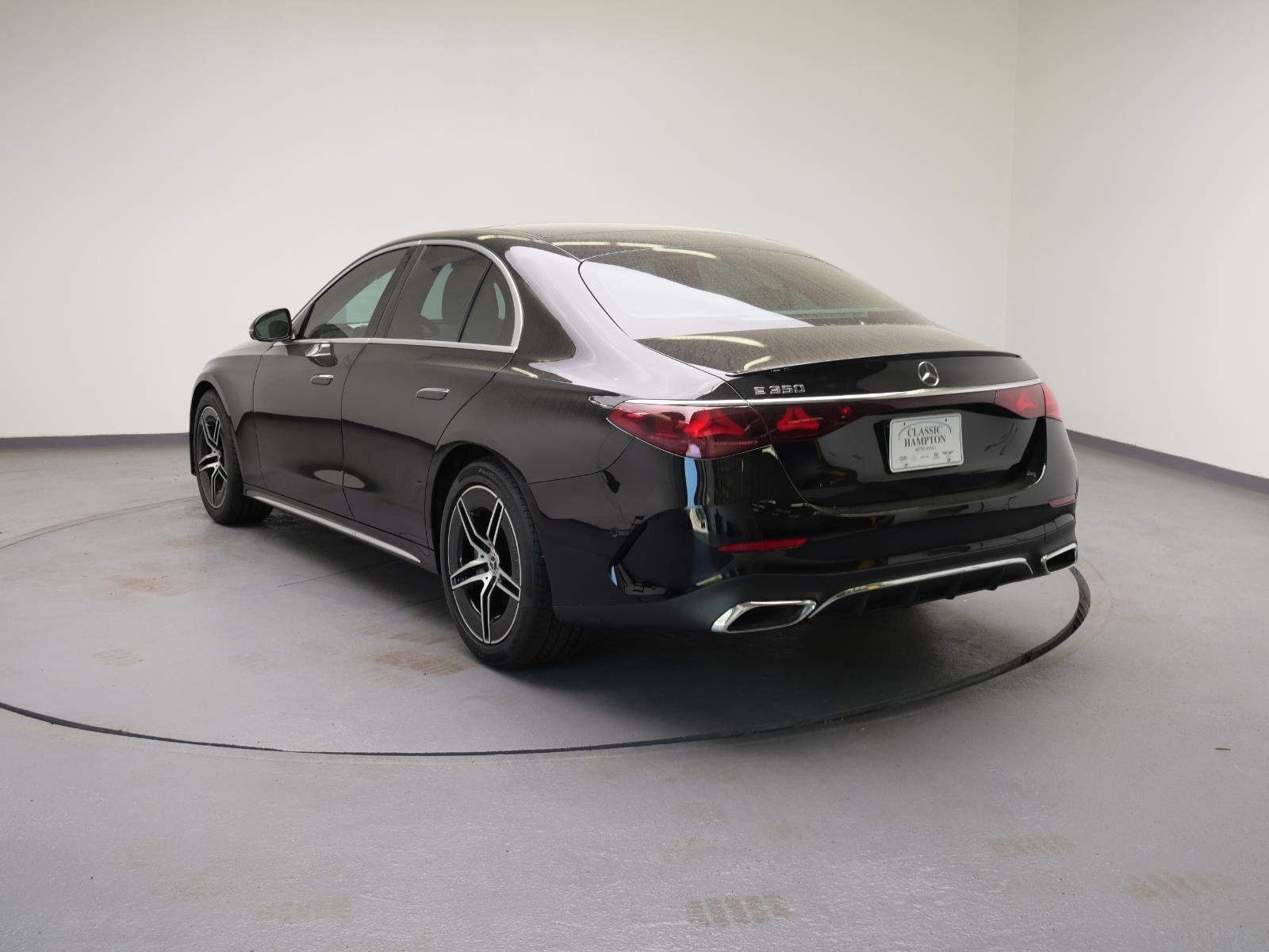 Used 2025 Black Mercedes-Benz E 350 image 10