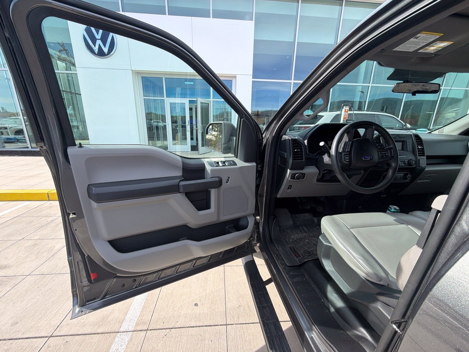 Used 2017 Gray Ford XL image 6