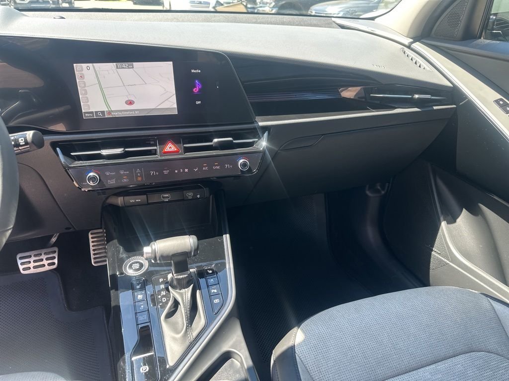 Used 2023 Green Kia SX Touring image 29