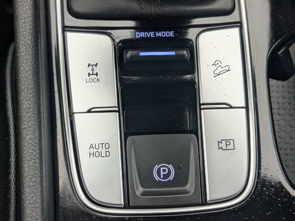 Certified Used 2025 Black Hyundai Limited image 30