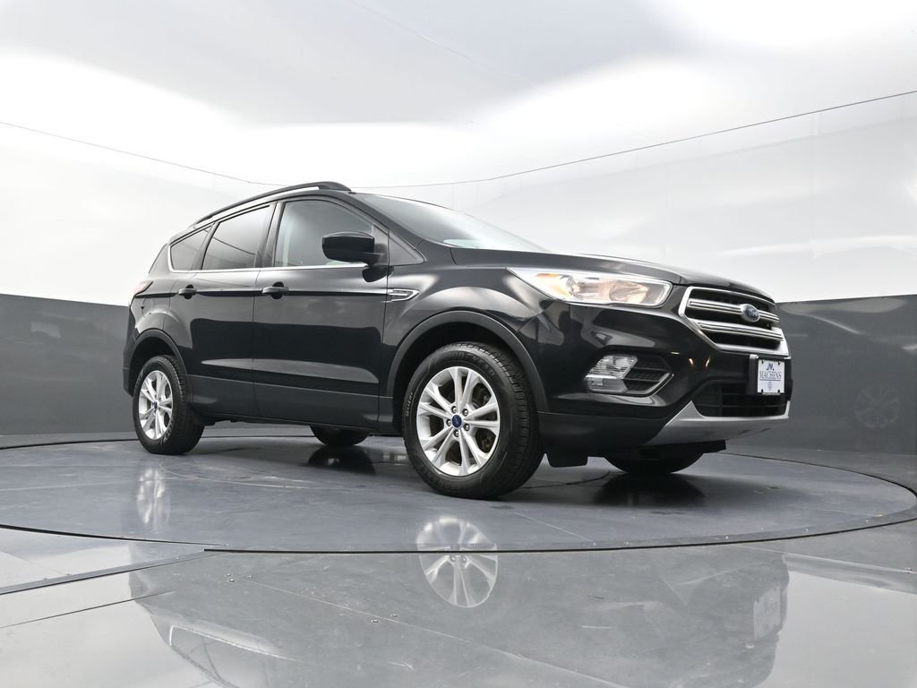 Used 2018 Black Ford SE image 23