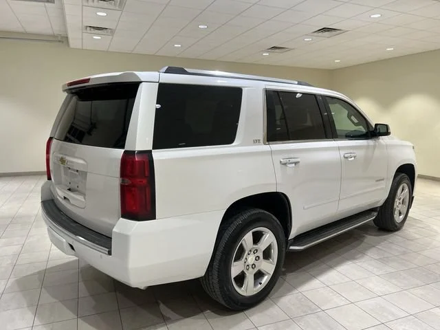 Used 2016 IRIDESCENT PEARL TRICOAT Chevrolet LTZ image 5