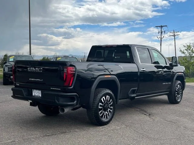 Used 2026 Onyx Black GMC Denali Ultimate image 5