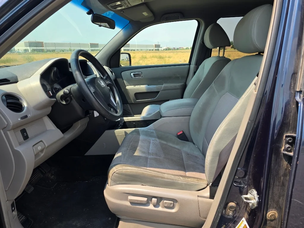 Used 2009 White Honda EX image 12