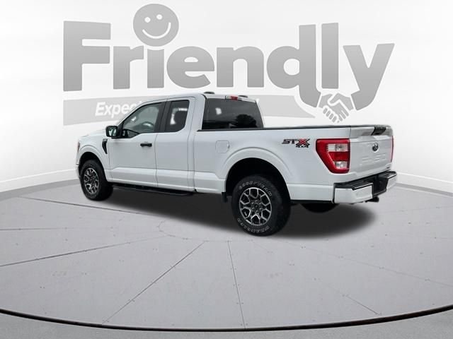Used 2021 White Ford XL image 8