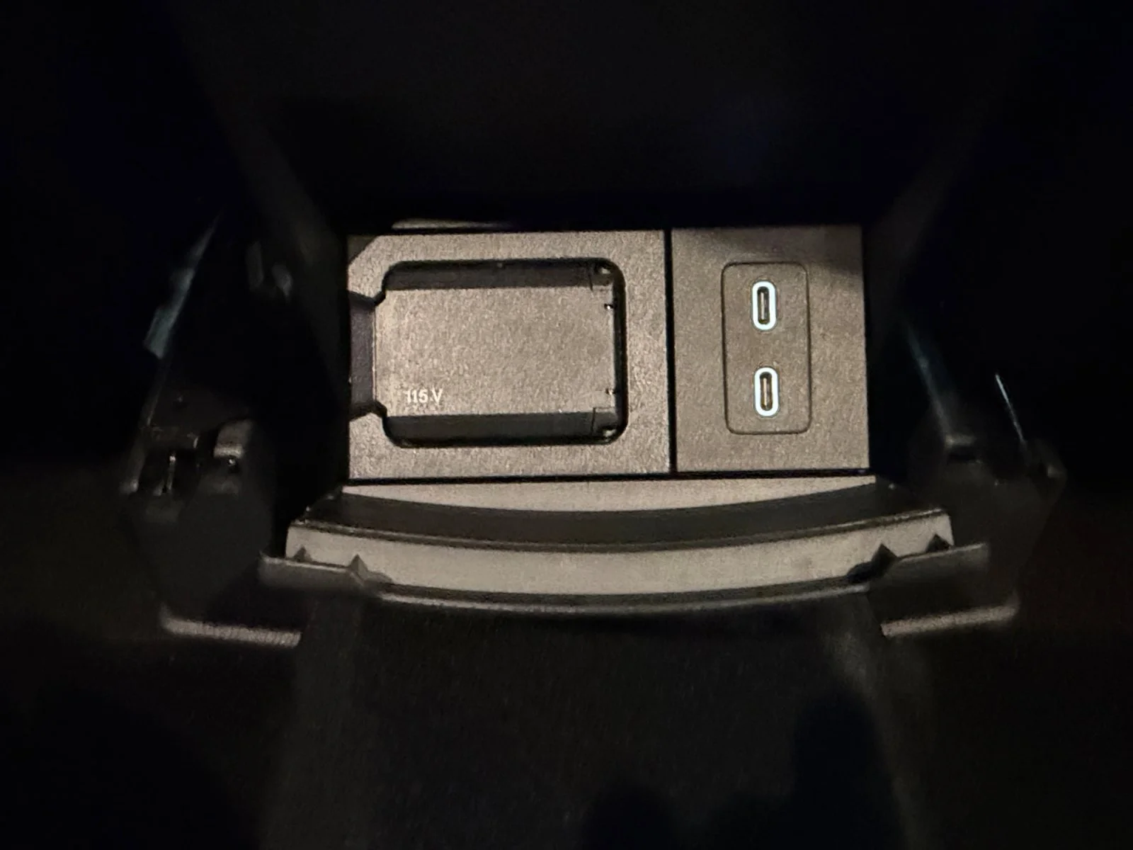 Used 2026 Gray Mercedes-Benz GLB 250 image 22