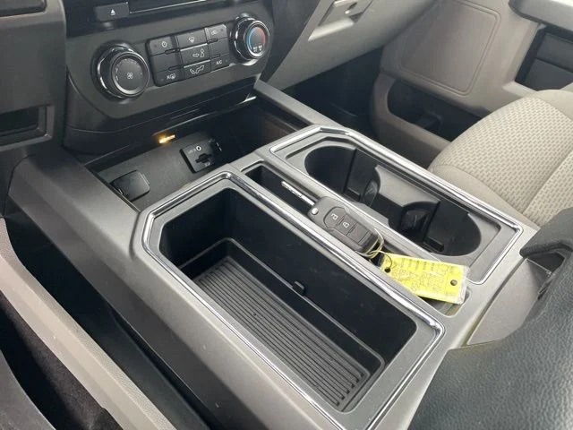 Used 2015 Black Ford XLT image 10